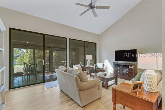 33 Lake Forest Dr Apt 3302, Hilton Head Island, SC 29928