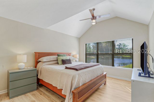 33 Lake Forest Dr Apt 3302, Hilton Head Island, SC 29928