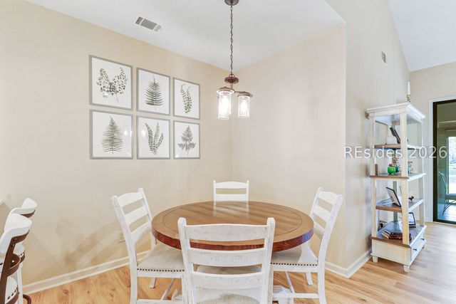 33 Lake Forest Dr Apt 3302, Hilton Head Island, SC 29928