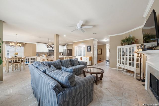 213 Bending Oak, New Braunfels, TX 78132