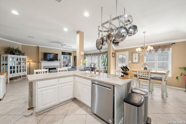 213 Bending Oak, New Braunfels, TX 78132