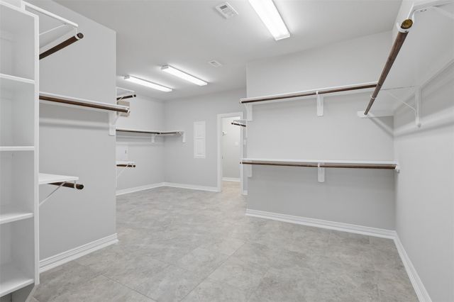 7915 Stratford Hall Drive, Rosharon, TX 77583