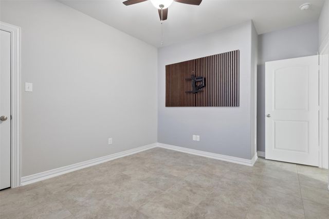 7915 Stratford Hall Drive, Rosharon, TX 77583