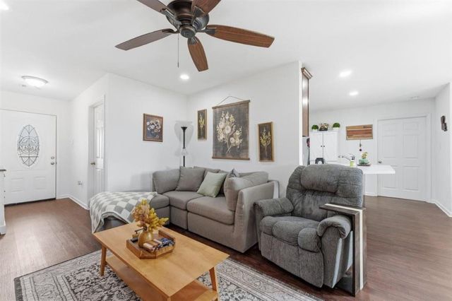 1310 Tall Sky Drive, Lake Charles, LA 70607