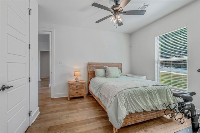 34 Sagamore Ct, Maumelle, AR 72113