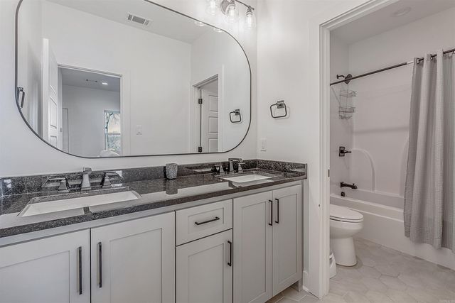 34 Sagamore Ct, Maumelle, AR 72113