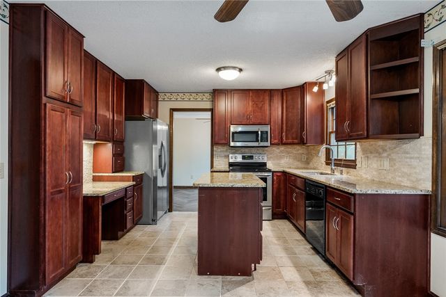 14001 Rhine Court, Seneca, SC 29672