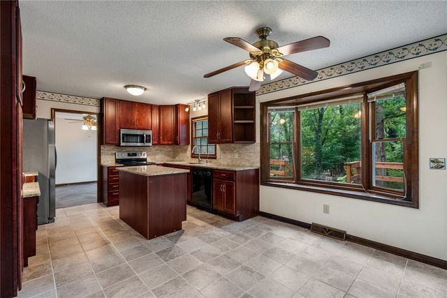 14001 Rhine Court, Seneca, SC 29672