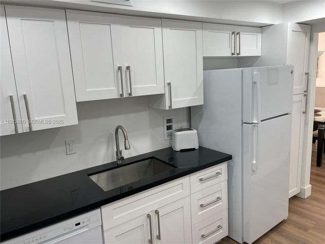 3801 S Ocean Dr 11T, Lauderdale By The Sea, FL 33019