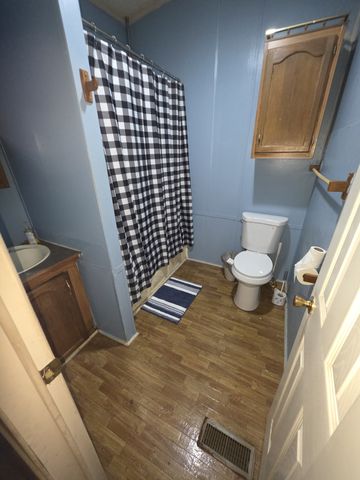 198 Neil Dr, Smithville, TN 37166