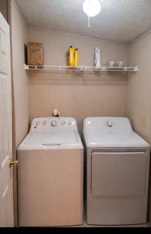198 Neil Dr, Smithville, TN 37166
