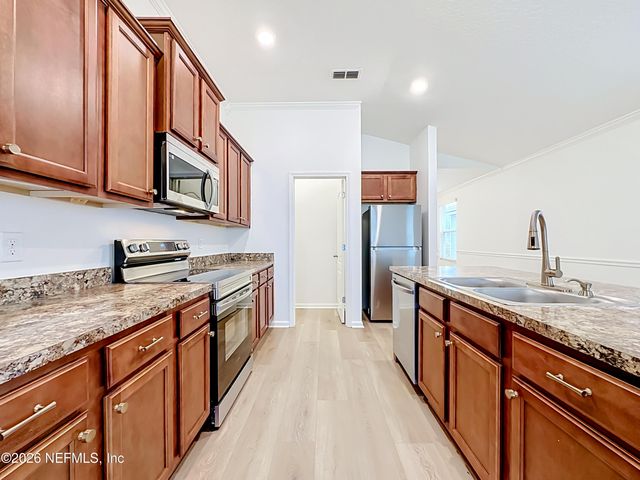9018 KIPPER Drive, Jacksonville, FL 32211