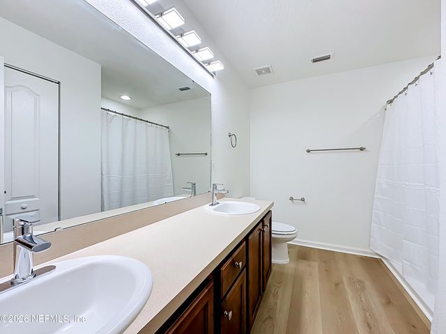 9018 KIPPER Drive, Jacksonville, FL 32211