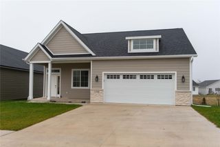 1144 Foxglove Road, Pella, IA 50219