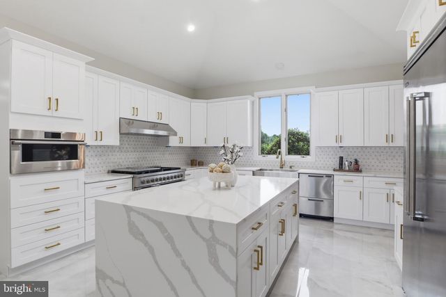 11505 BIG PINEY, Potomac, MD 20854