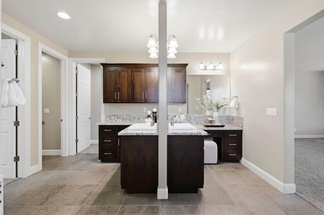 3919 Creekstone Ct, Roseville, CA 95747