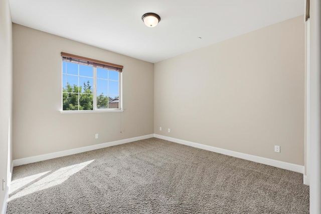 3919 Creekstone Ct, Roseville, CA 95747