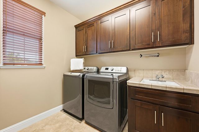 3919 Creekstone Ct, Roseville, CA 95747