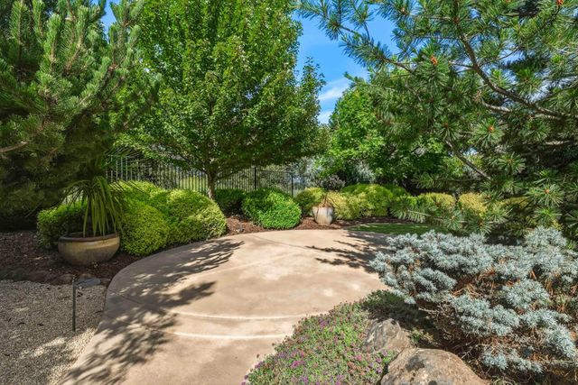 3919 Creekstone Ct, Roseville, CA 95747