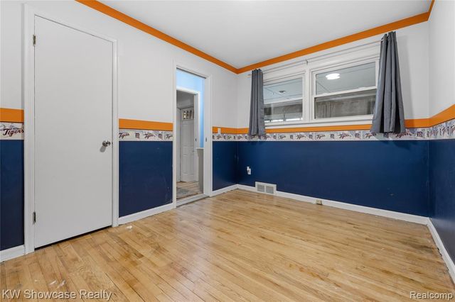 35475 Richland Street, Livonia, MI 48150