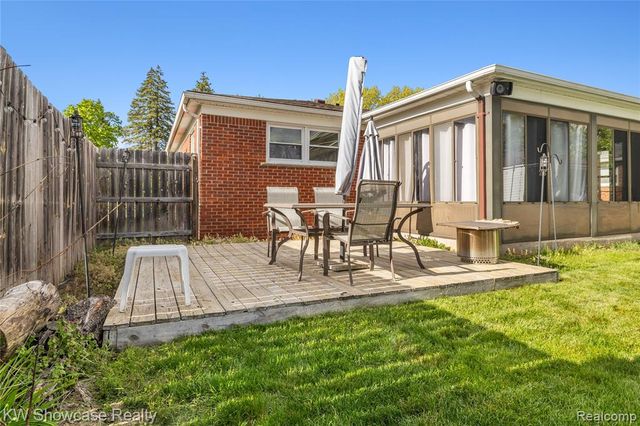 35475 Richland Street, Livonia, MI 48150