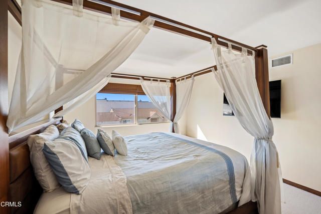 1150 Mandalay Beach Road, Oxnard, CA 93035