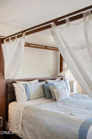 1150 Mandalay Beach Road, Oxnard, CA 93035