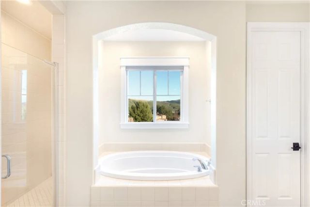 8824 Soothing Court, Corona, CA 92883