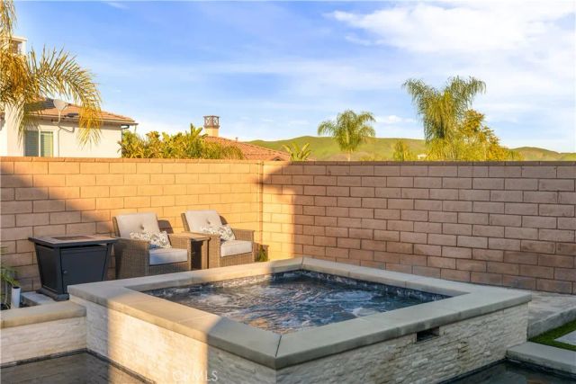 8824 Soothing Court, Corona, CA 92883