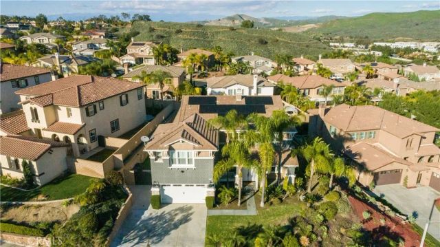 8824 Soothing Court, Corona, CA 92883