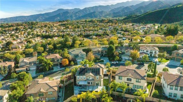 8824 Soothing Court, Corona, CA 92883