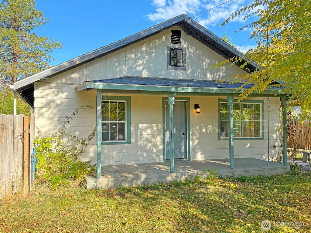 1288 1st Avenue S, Okanogan, WA 98840