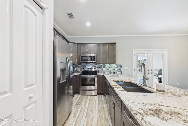 1220 Gideon Street SW, Palm Bay, FL 32908