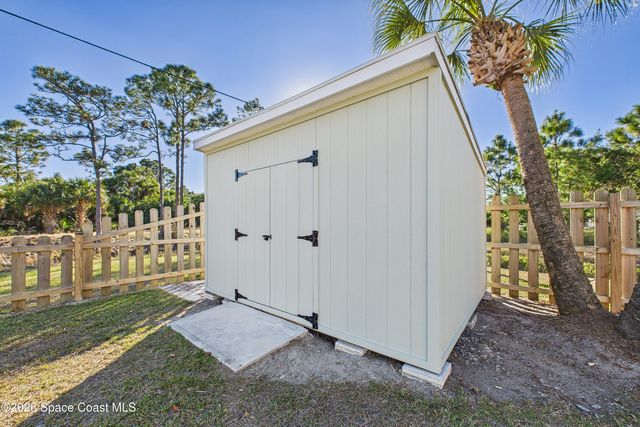 1220 Gideon Street SW, Palm Bay, FL 32908