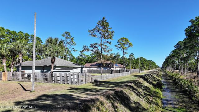 1220 Gideon Street SW, Palm Bay, FL 32908