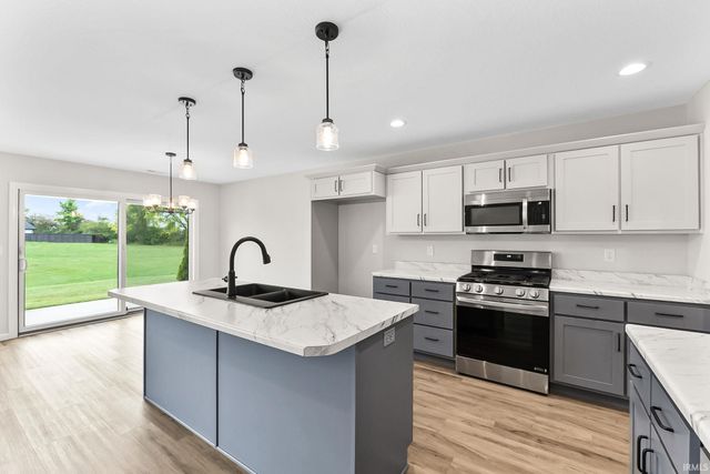 13647 Fringe Tree Trail, Fort Wayne, IN 46814