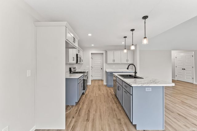 13647 Fringe Tree Trail, Fort Wayne, IN 46814