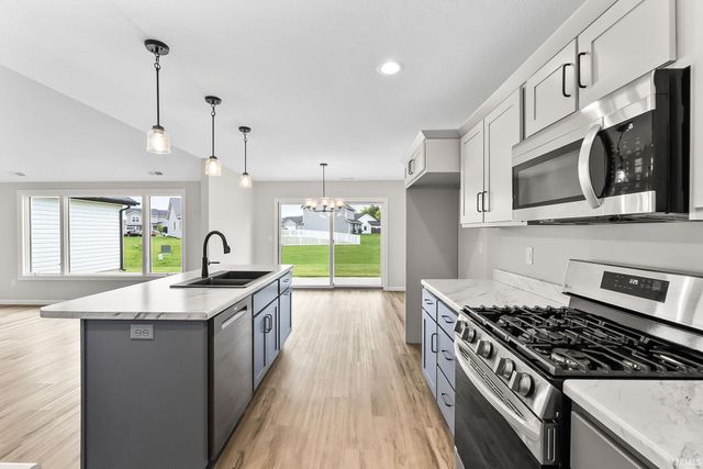 13647 Fringe Tree Trail, Fort Wayne, IN 46814