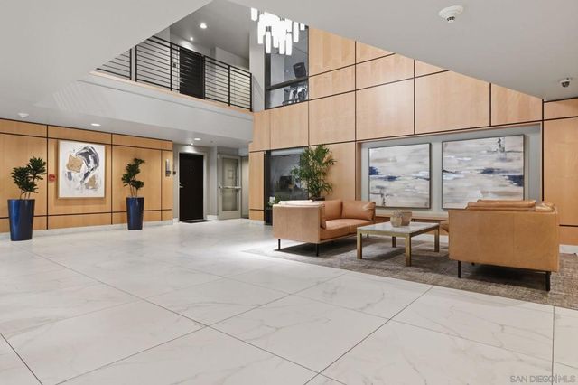 425 W Beech 1702, San Diego, CA 92101