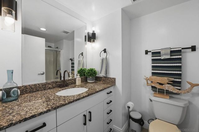 425 W Beech 1702, San Diego, CA 92101