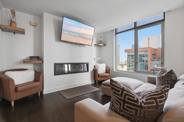 425 W Beech 1702, San Diego, CA 92101