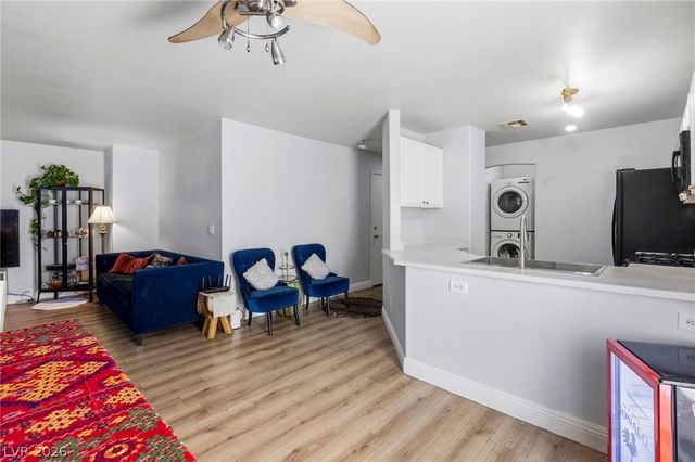 9950 Swimming Hole Street, Las Vegas, NV 89183