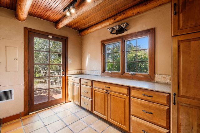 122 W Cordova Road, Santa Fe, NM 87505