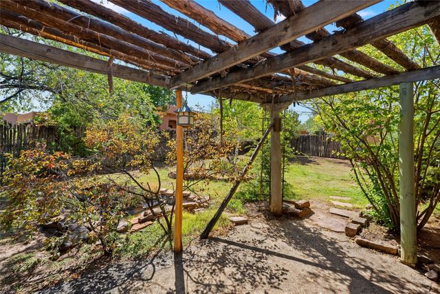 122 W Cordova Road, Santa Fe, NM 87505