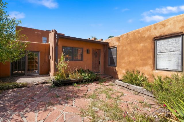 122 W Cordova Road, Santa Fe, NM 87505