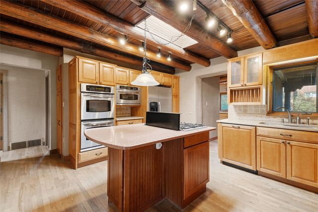 122 W Cordova Road, Santa Fe, NM 87505