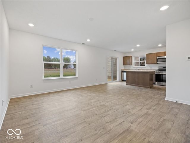 558 Plowman Drive, Shelbyville, IN 46176