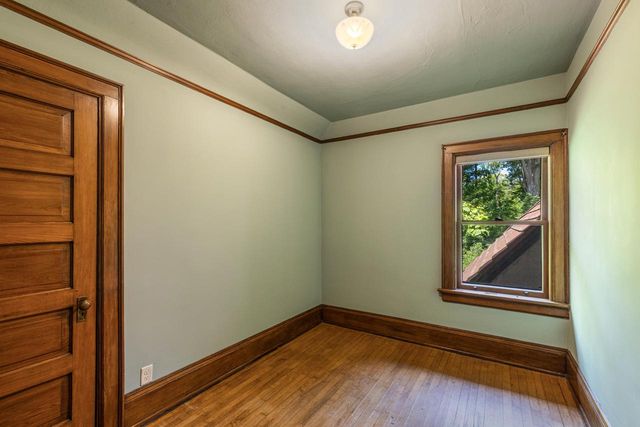 6789 N Elm Tree ROAD, Glendale, WI 53217