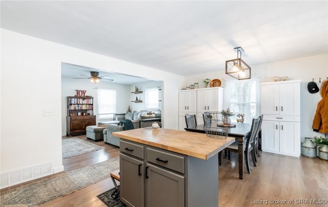 2828 Andrea Drive, Floyds Knobs, IN 47119