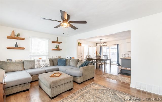 2828 Andrea Drive, Floyds Knobs, IN 47119